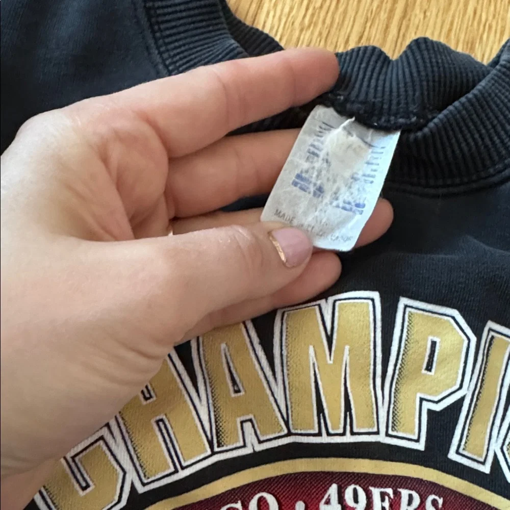 49ers Vintage 1995 Super Bowl XXIX vs 49ers Champions Sweatshirt - Picture 4 of 4